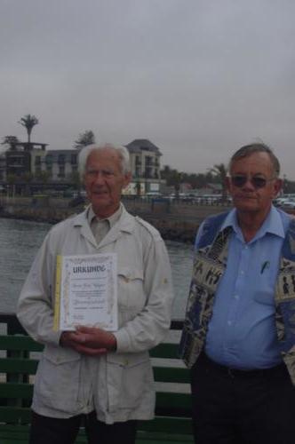 Fritz mit Urkunge, holger