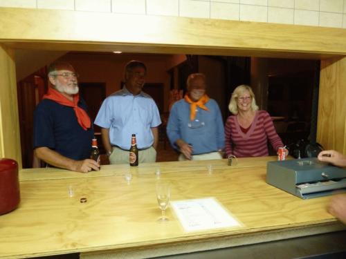 SB Hemlar und Siggi an der Bar